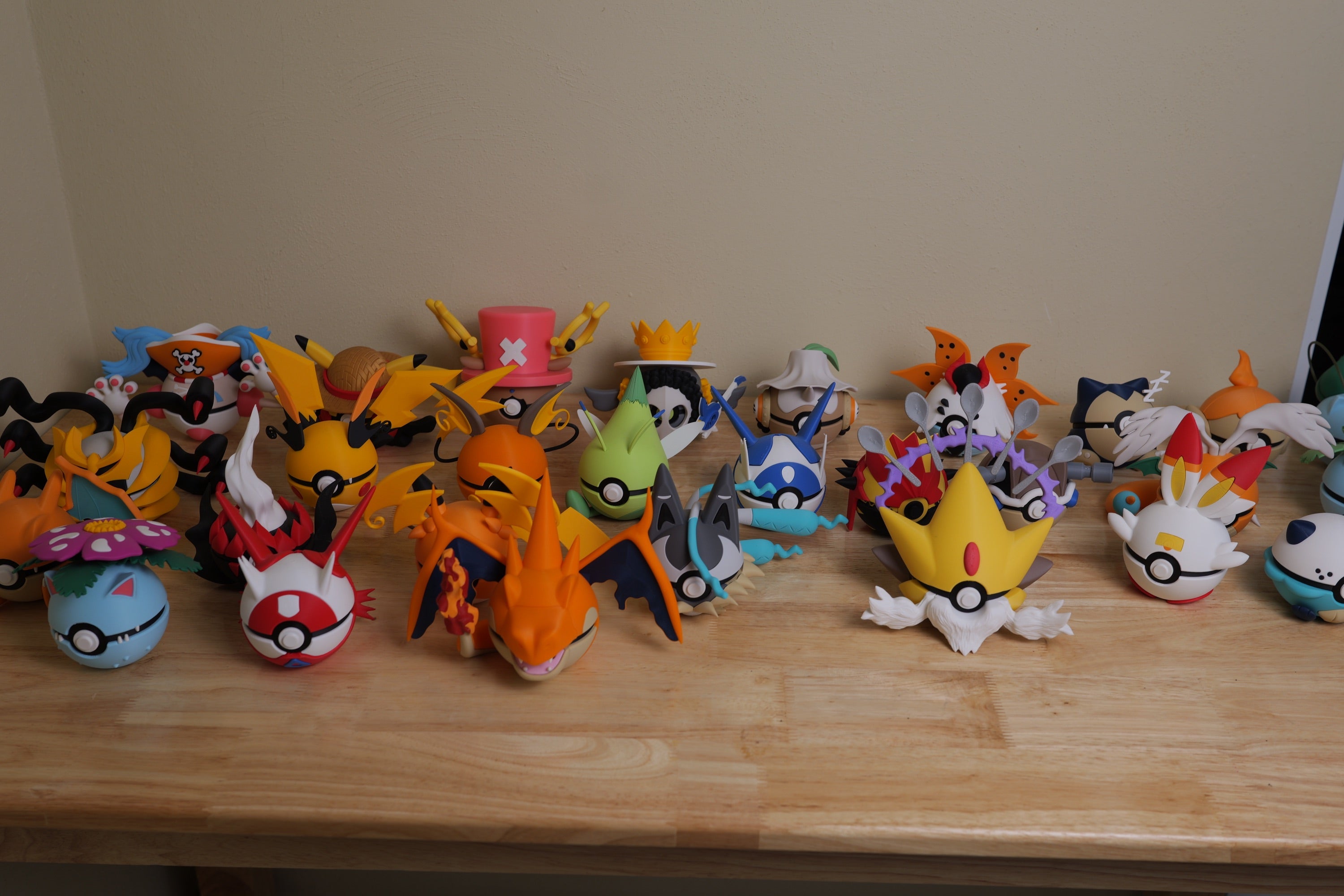 A display of colorful Zart3D collectible figures